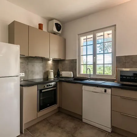 Pavellone By Interhome Porto-Vecchio