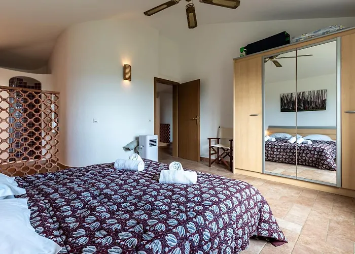 Villa Pavellone By Interhome