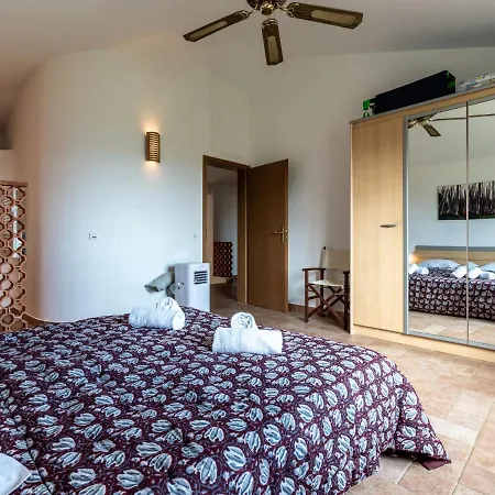 Villa Pavellone By Interhome